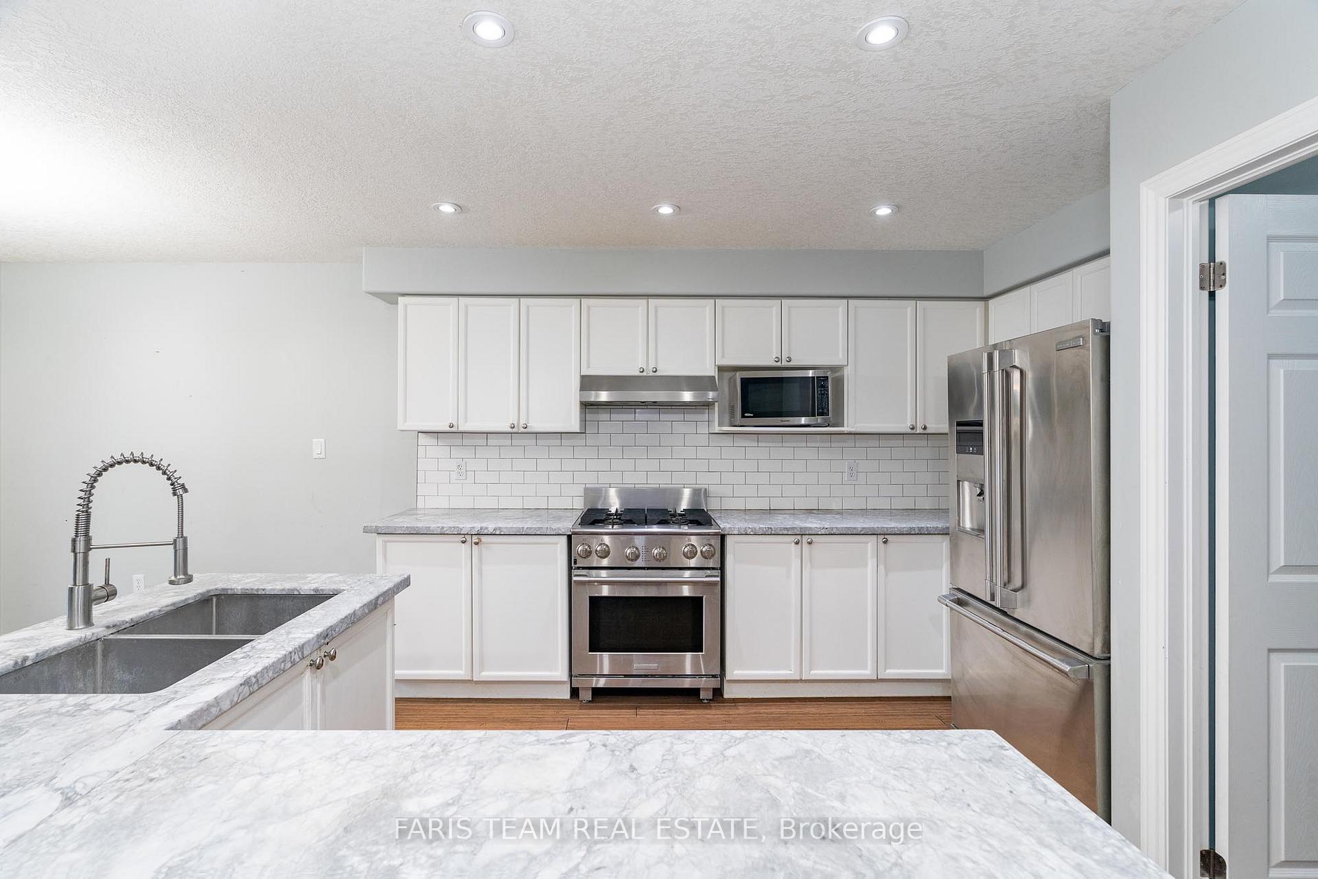 Photo 3 of 15 Dunsmore Lane, Barrie, Georgian Drive — HOMEH