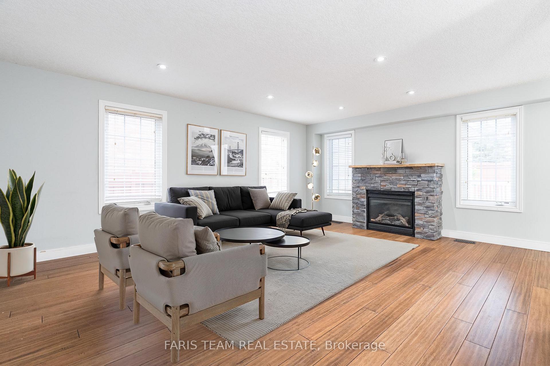 Photo 6 of 15 Dunsmore Lane, Barrie, Georgian Drive — HOMEH