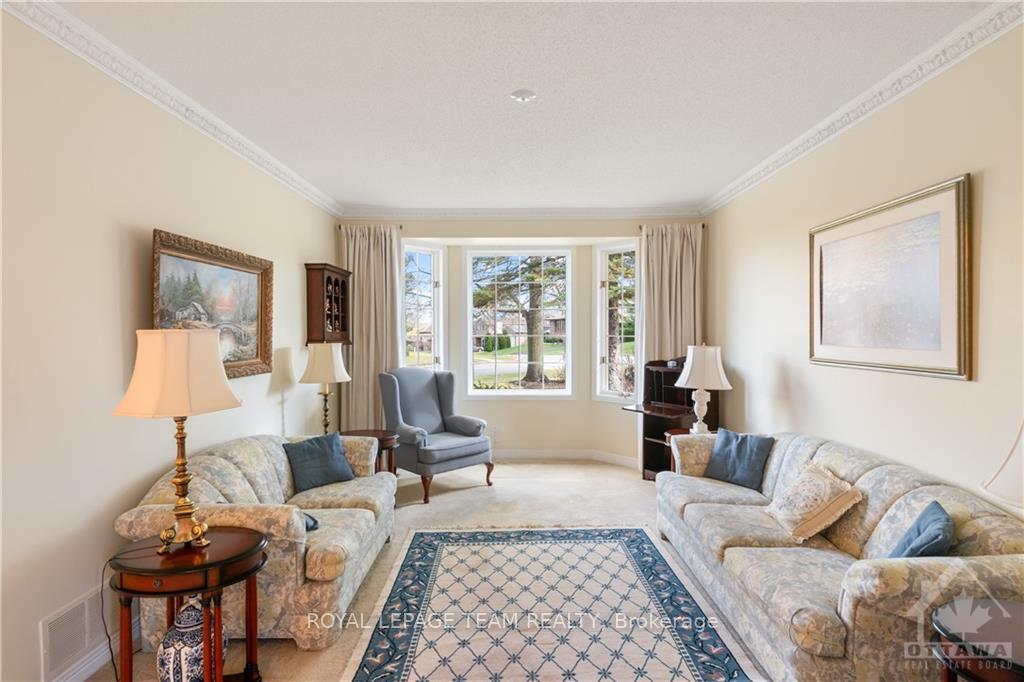 Photo 4 of 2 Hesse Crescent, Ottawa, Stittsville (Central) — HOMEH