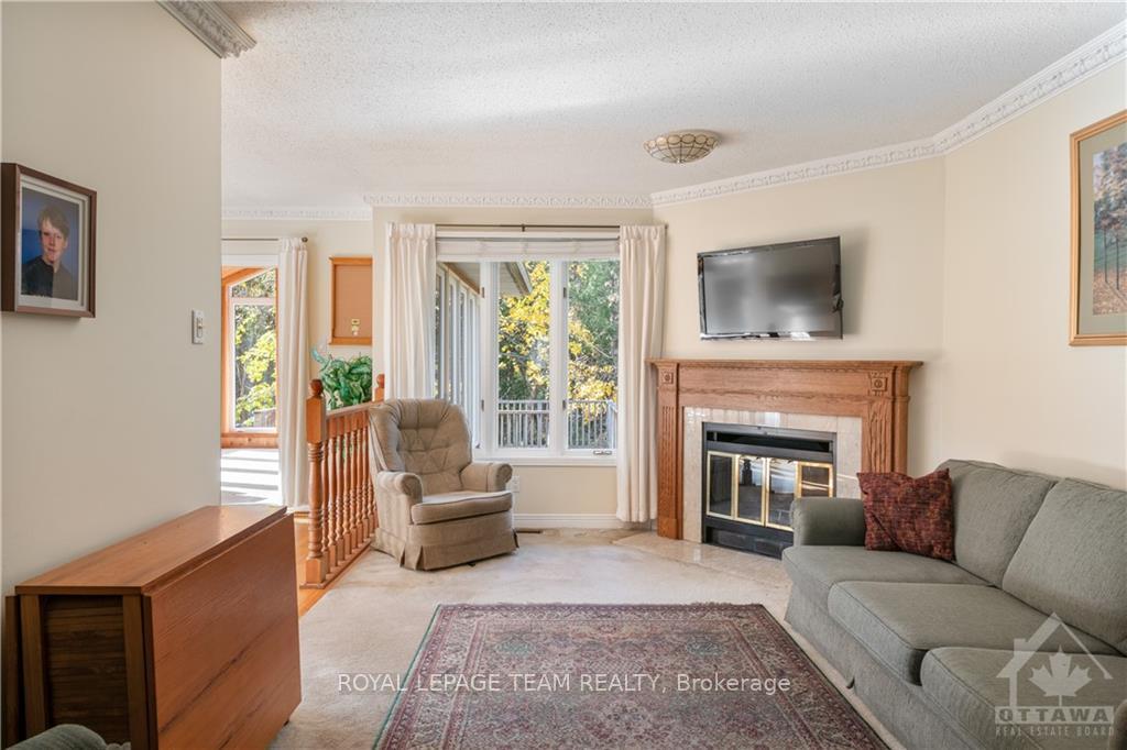 Photo 13 of 2 Hesse Crescent, Ottawa, Stittsville (Central) — HOMEH
