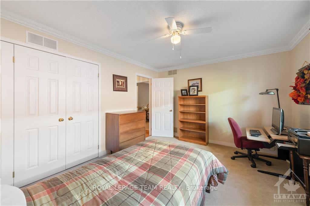 Photo 19 of 2 Hesse Crescent, Ottawa, Stittsville (Central) — HOMEH