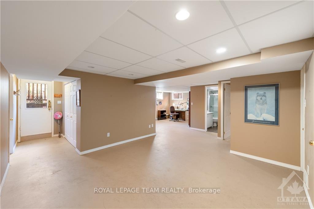 Photo 22 of 2 Hesse Crescent, Ottawa, Stittsville (Central) — HOMEH