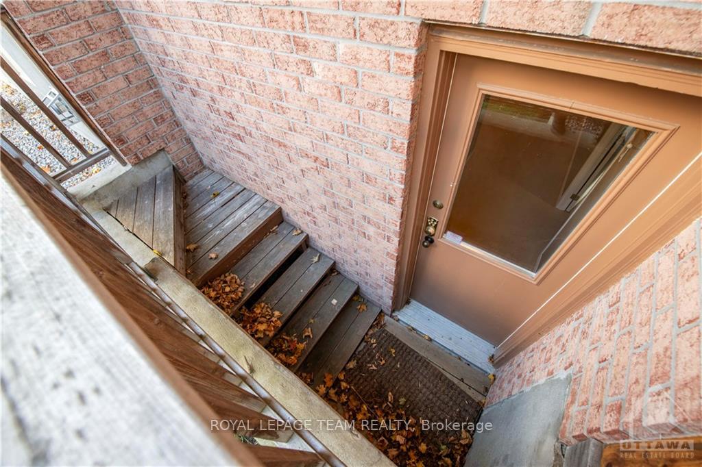 Photo 28 of 2 Hesse Crescent, Ottawa, Stittsville (Central) — HOMEH