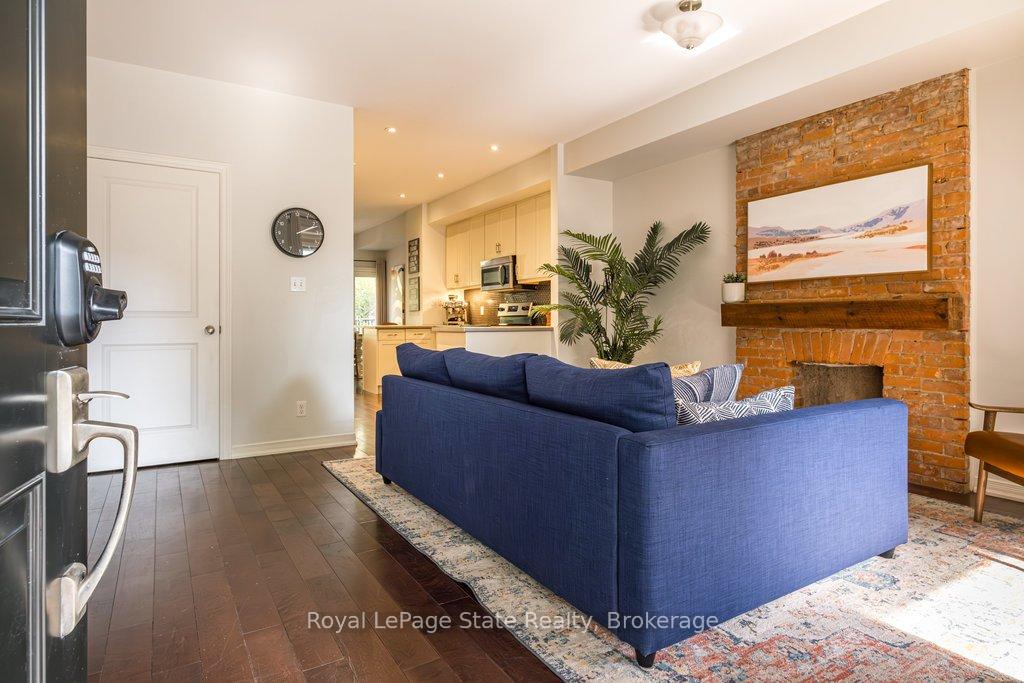 Photo 7 of 262 Jackson Street W, Hamilton, Kirkendall — HOMEH
