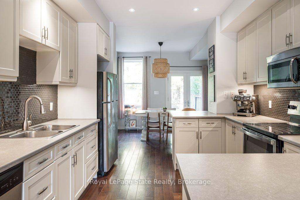Photo 13 of 262 Jackson Street W, Hamilton, Kirkendall — HOMEH