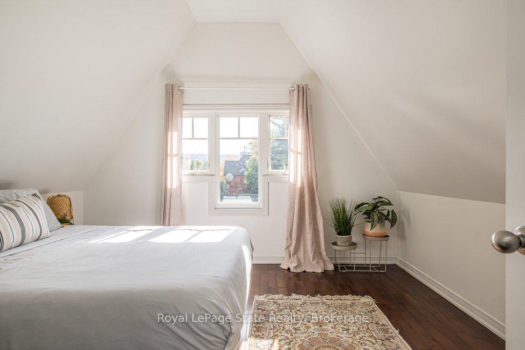 Photo 49 of 262 Jackson Street W, Hamilton, Kirkendall — HOMEH