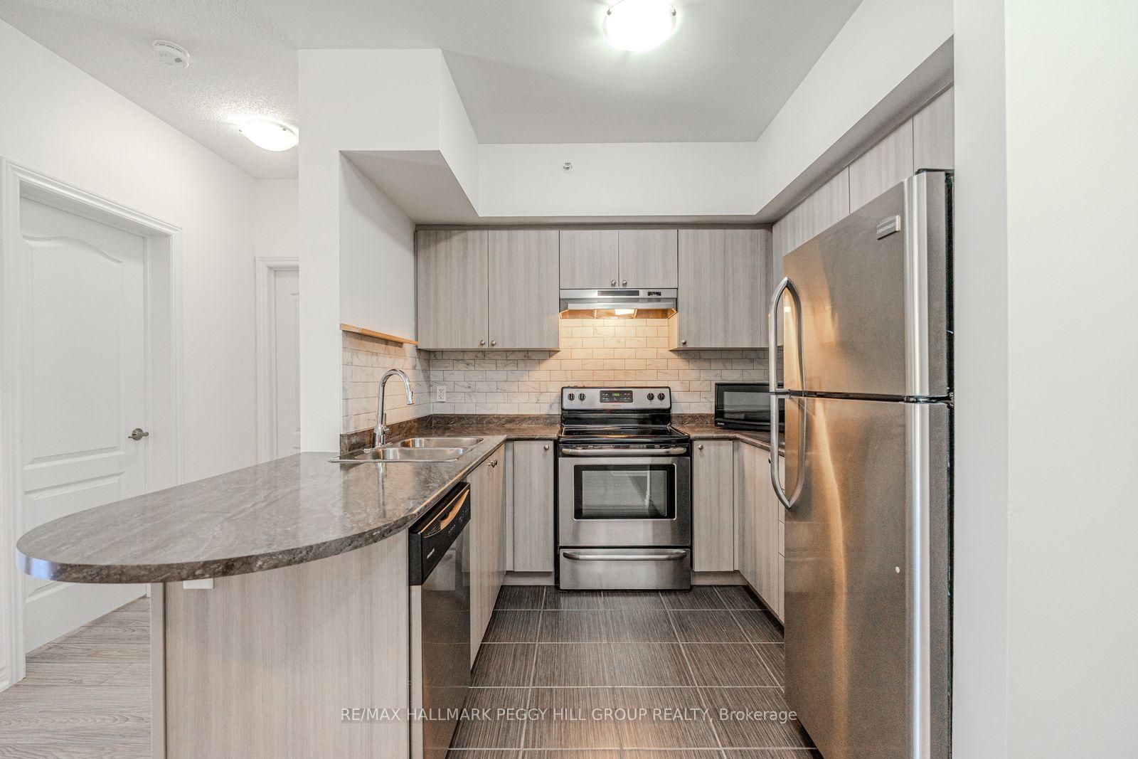 Photo 3 of Unit 209, 40 Ferndale Drive S, Barrie, Ardagh — HOMEH