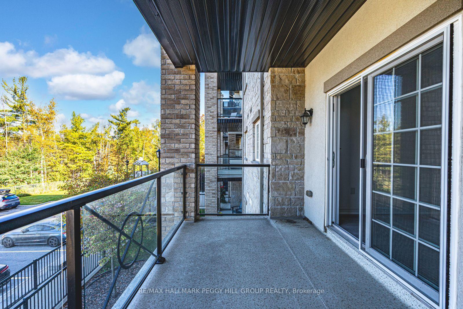 Photo 9 of Unit 209, 40 Ferndale Drive S, Barrie, Ardagh — HOMEH