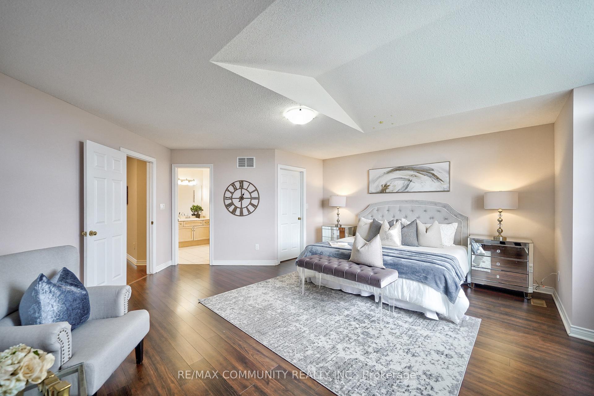 Photo 21 of 3 Resolute Drive, Hamilton, Crerar — HOMEH