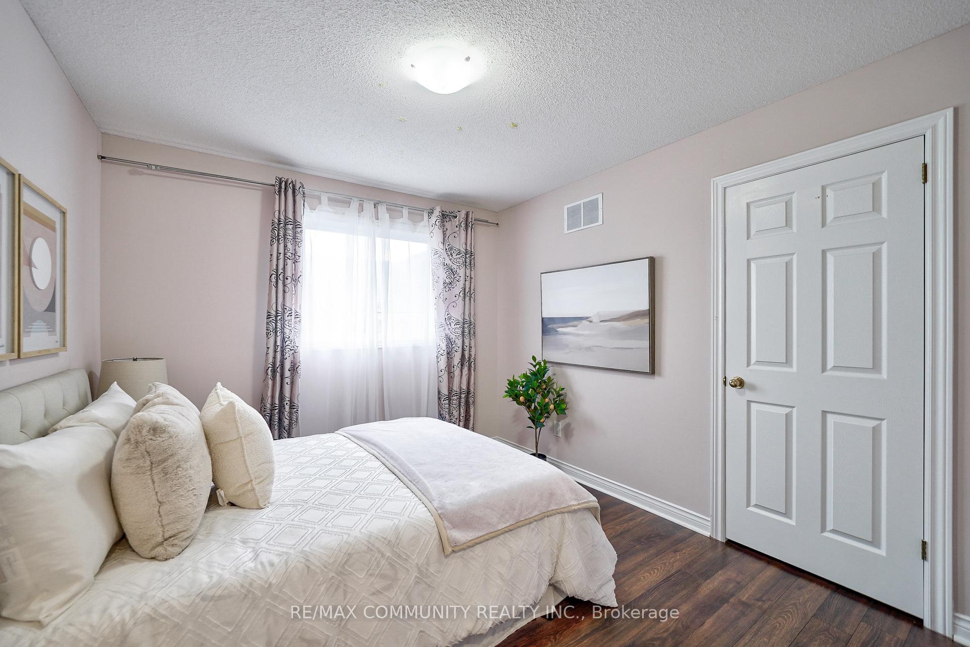 Photo 27 of 3 Resolute Drive, Hamilton, Crerar — HOMEH