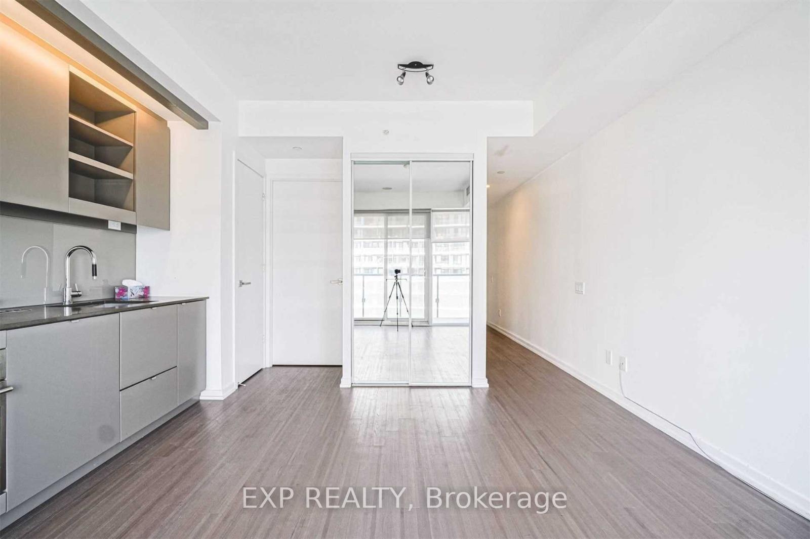 Photo 6 of Unit 2202, 101 Peter Street W, Toronto, Waterfront Communities — HOMEH