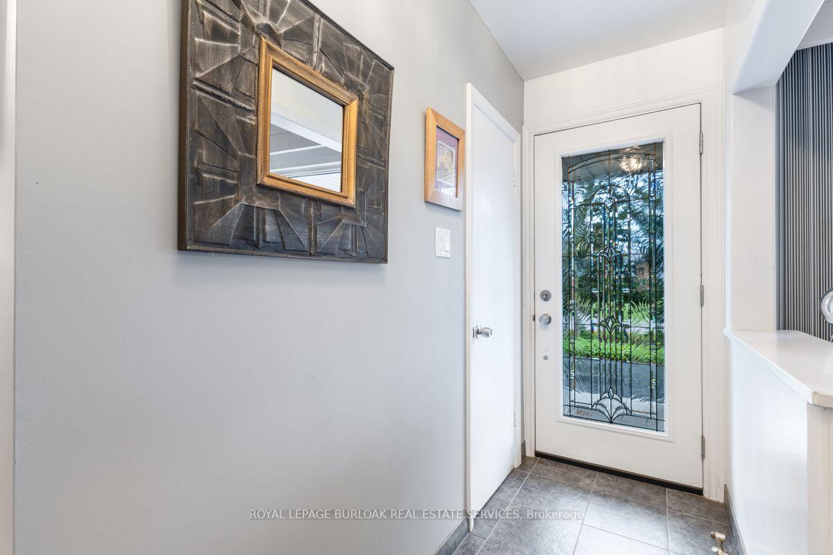 Photo 2 of 103 Mcgregor Crescent, Hamilton, Ancaster — HOMEH