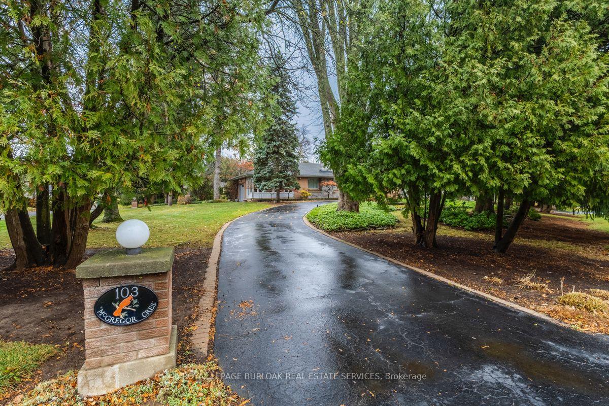 Photo 4 of 103 Mcgregor Crescent, Hamilton, Ancaster — HOMEH