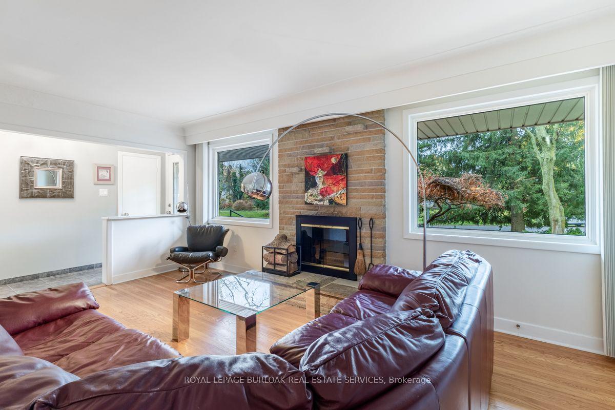 Photo 5 of 103 Mcgregor Crescent, Hamilton, Ancaster — HOMEH