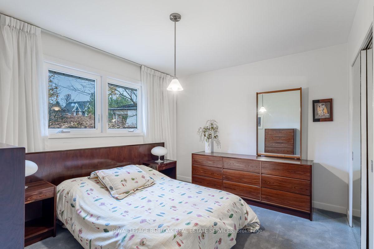 Photo 14 of 103 Mcgregor Crescent, Hamilton, Ancaster — HOMEH