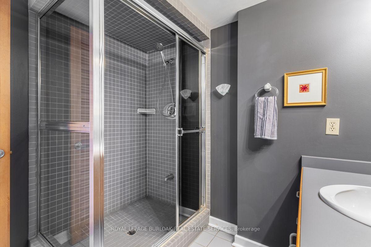 Photo 24 of 103 Mcgregor Crescent, Hamilton, Ancaster — HOMEH