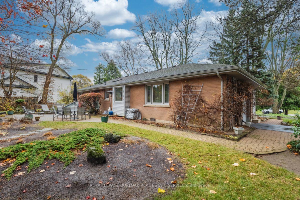 Photo 30 of 103 Mcgregor Crescent, Hamilton, Ancaster — HOMEH