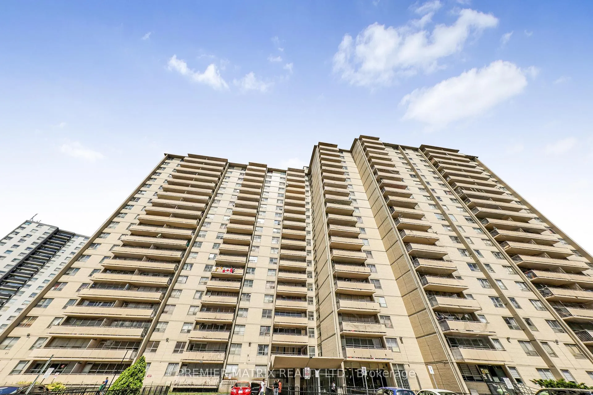 Photo 2 of Unit 2108, 65 Thorncliffe Park Drive, Toronto, Thorncliffe Park — HOMEH