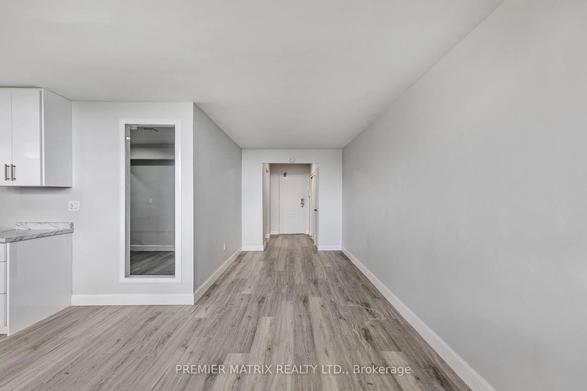 Photo 7 of Unit 2108, 65 Thorncliffe Park Drive, Toronto, Thorncliffe Park — HOMEH