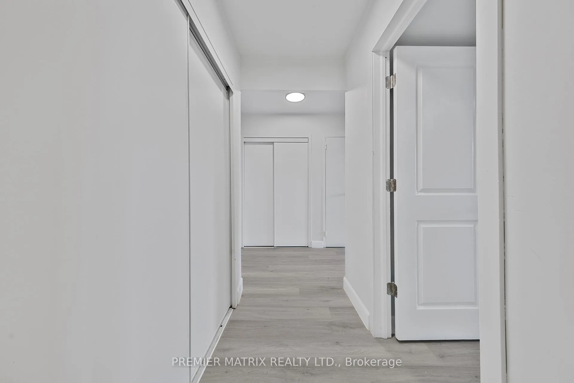 Photo 11 of Unit 2108, 65 Thorncliffe Park Drive, Toronto, Thorncliffe Park — HOMEH