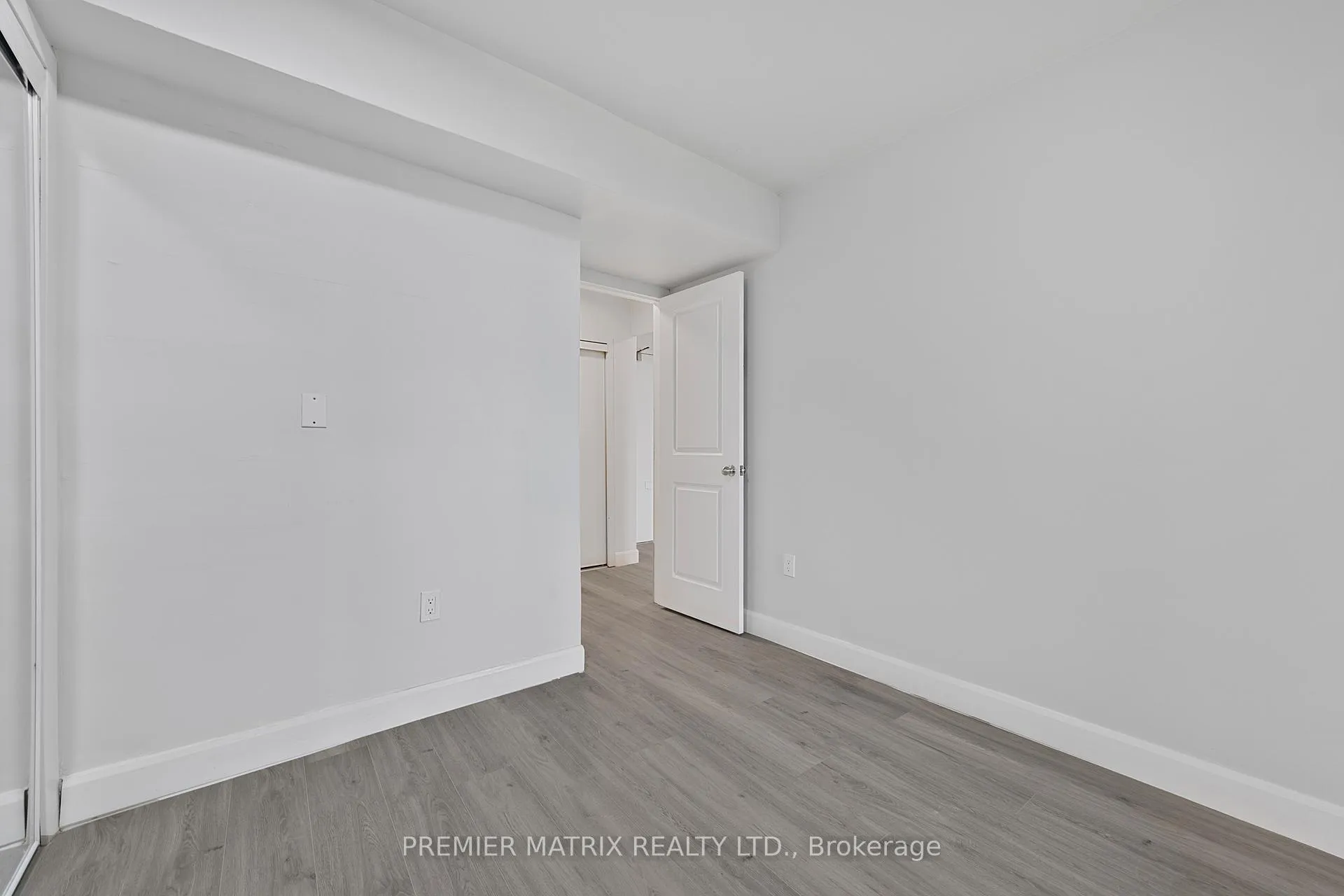 Photo 13 of Unit 2108, 65 Thorncliffe Park Drive, Toronto, Thorncliffe Park — HOMEH