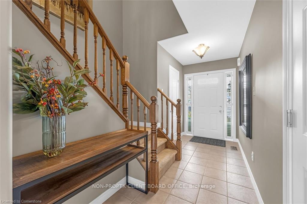 Photo 3 of Unit 17, 242 Upper Mount Albion Road, Hamilton, Stoney Creek Mountain — HOMEH