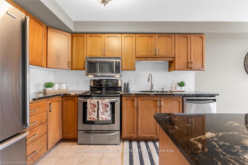 Photo 8 of Unit 17, 242 Upper Mount Albion Road, Hamilton, Stoney Creek Mountain — HOMEH