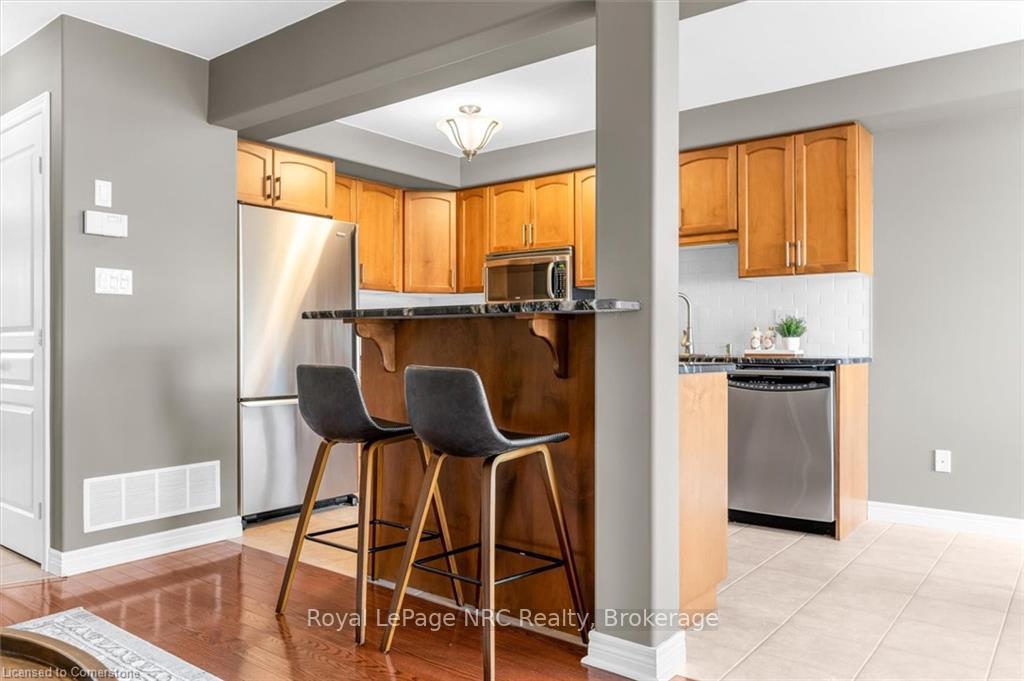 Photo 11 of Unit 17, 242 Upper Mount Albion Road, Hamilton, Stoney Creek Mountain — HOMEH