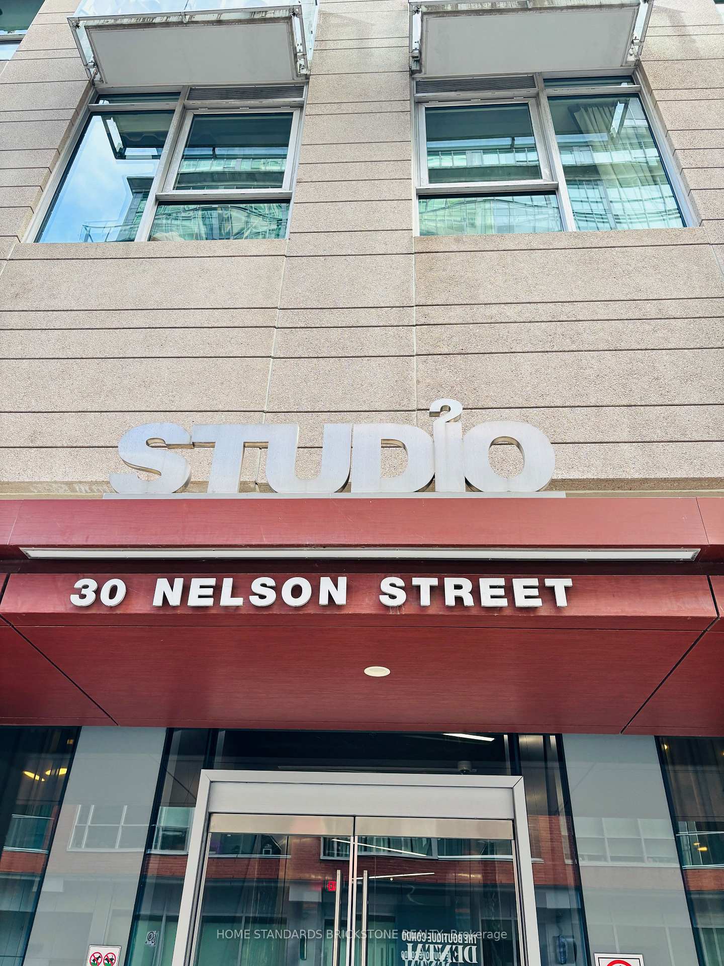 Photo 2 of Unit 301, 30 Nelson Street, Toronto, Waterfront Communities — HOMEH