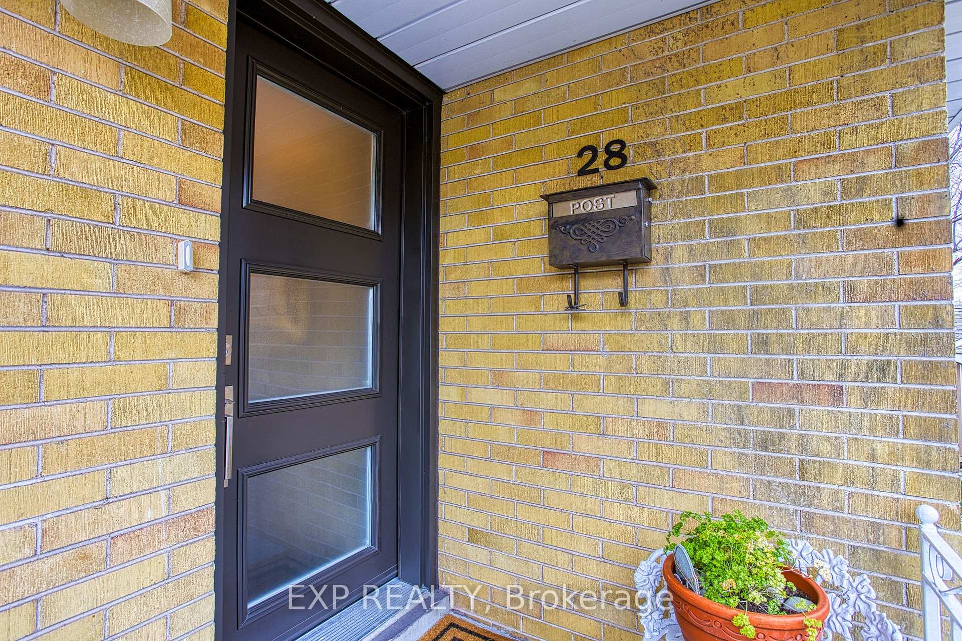 Photo 4 of 28 Ramsey Crescent, Hamilton, Ainslie Wood — HOMEH