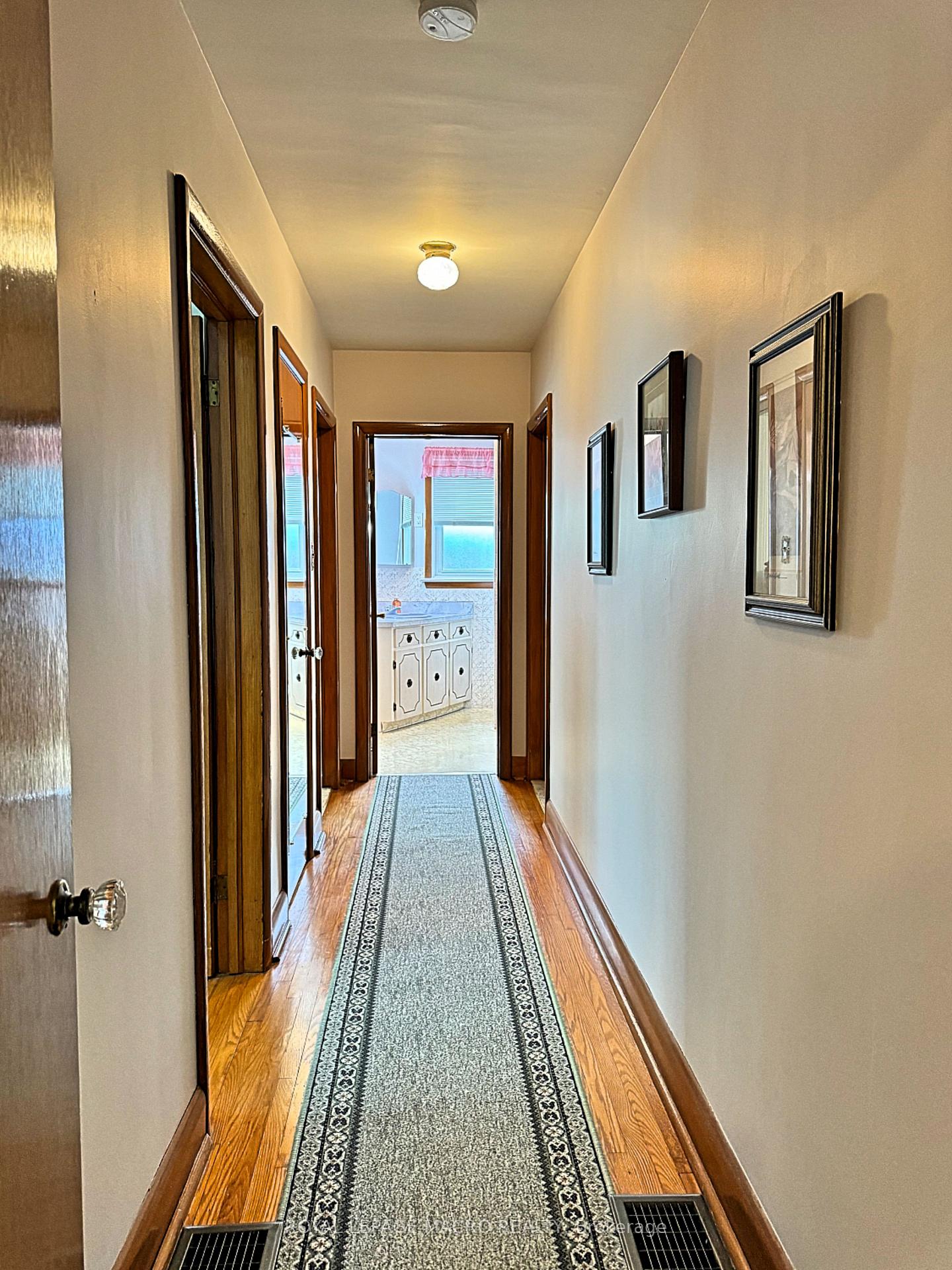 Photo 9 of 124 Aldercrest Avenue, Hamilton, Allison — HOMEH