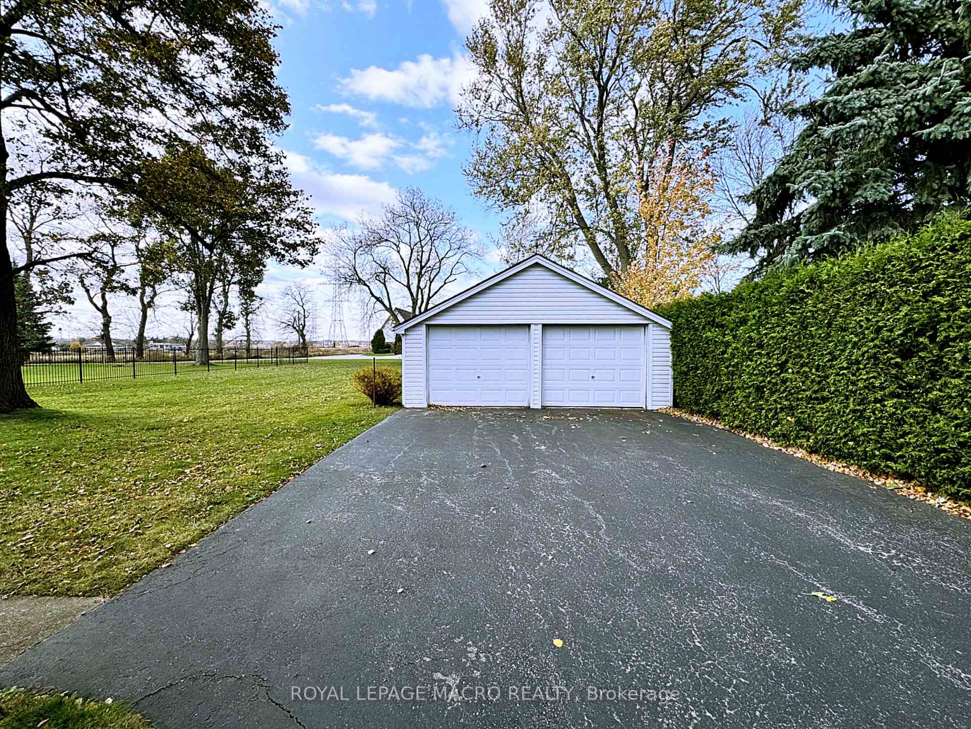 Photo 30 of 124 Aldercrest Avenue, Hamilton, Allison — HOMEH