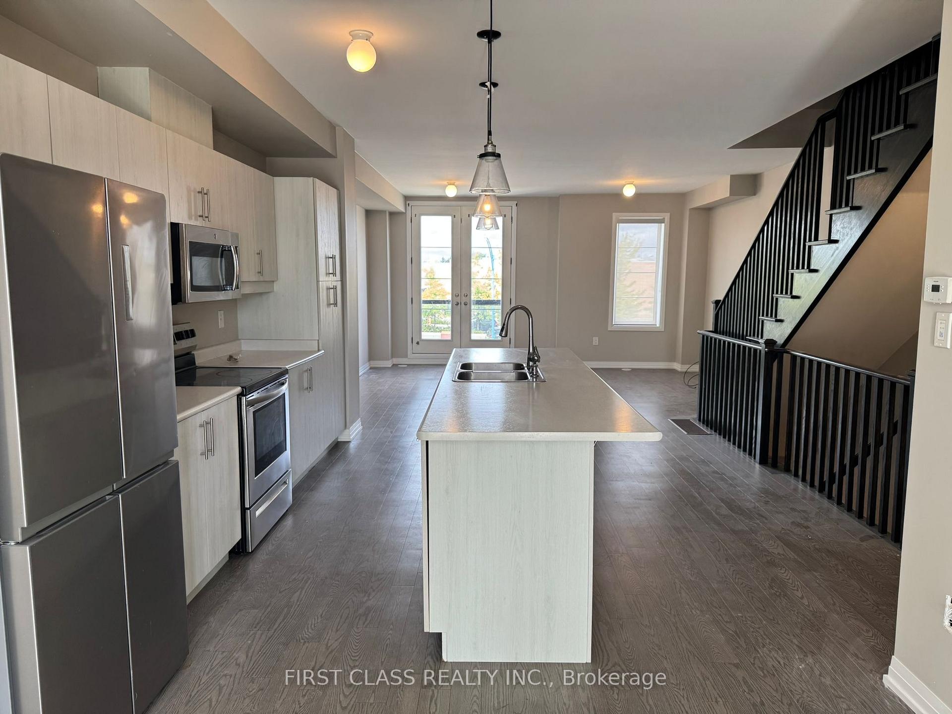 Photo 2 of 7 Prince William Boulevard, Clarington, Bowmanville — HOMEH
