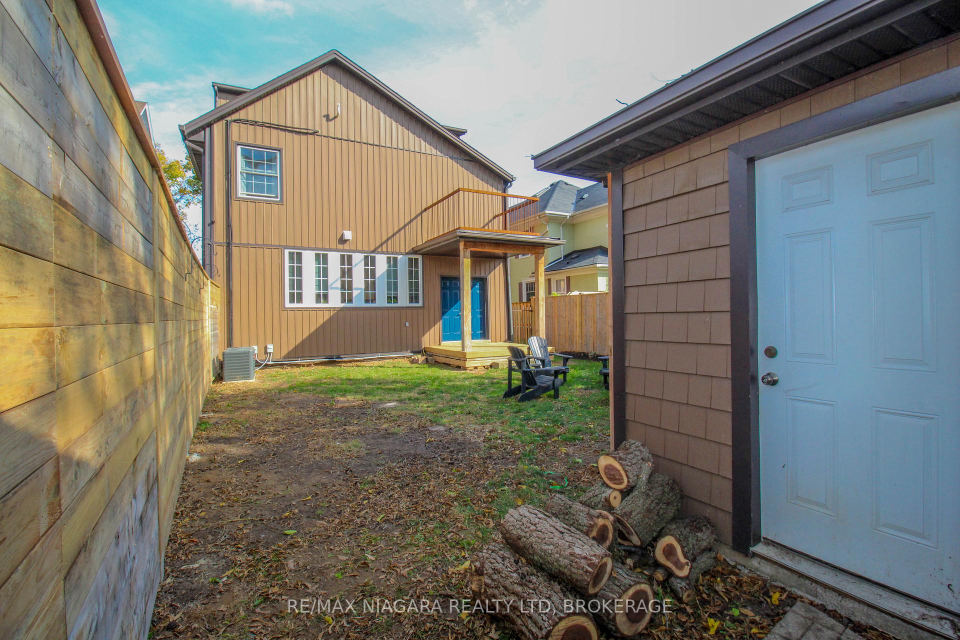 Photo 39 of 17 Thomas Street, St. Catharines, Downtown — HOMEH