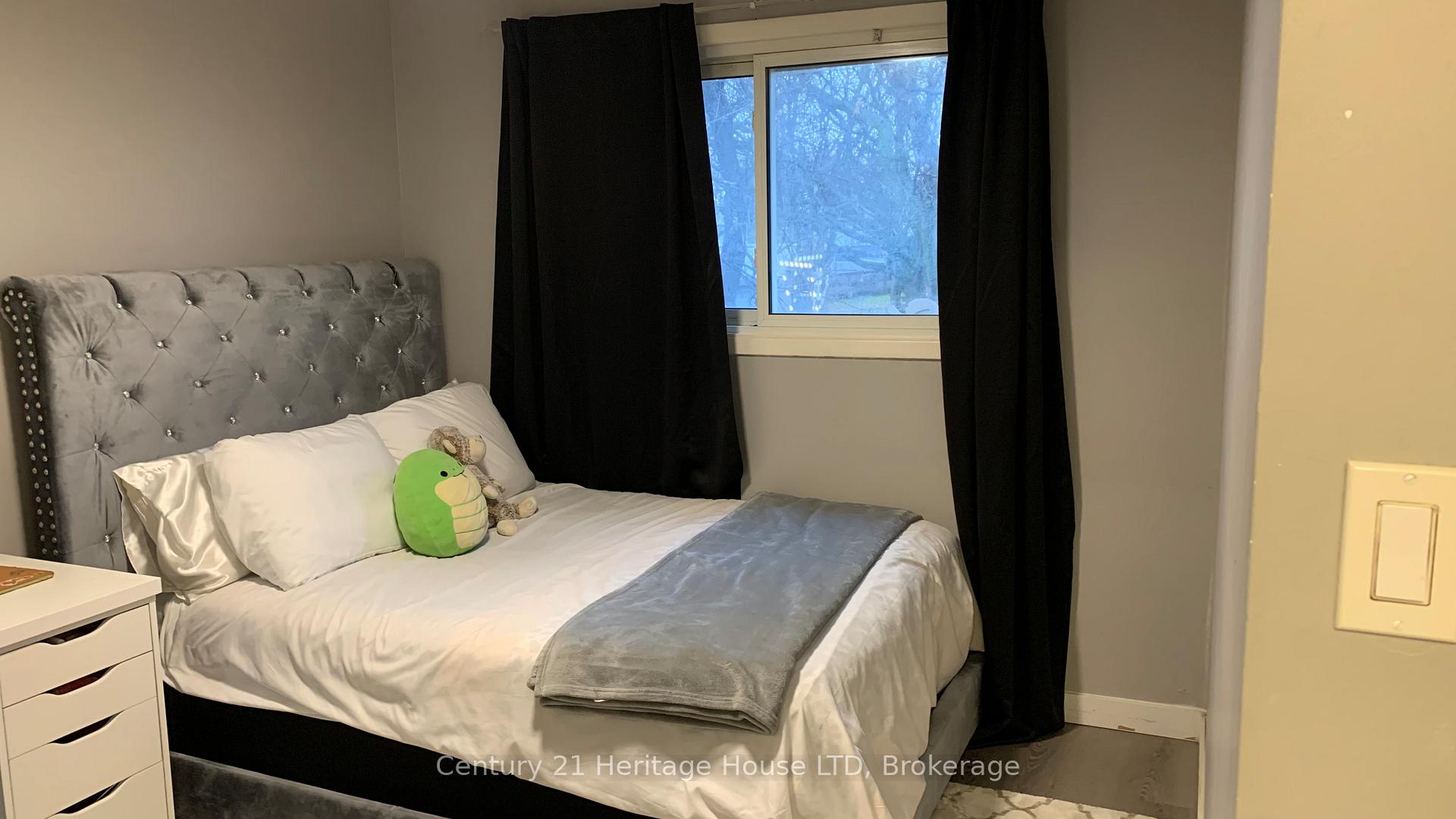 Photo 11 of 131 Linwell Road, St. Catharines, Lakeport — HOMEH