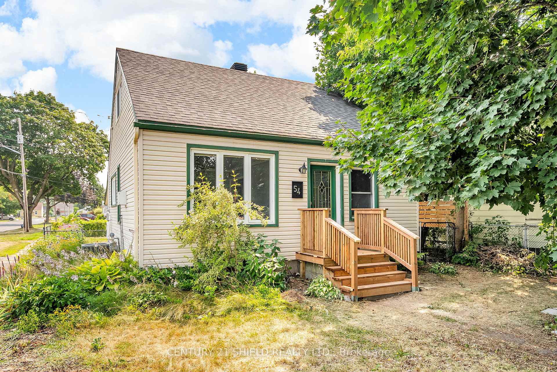 Photo 2 of 54 12th Street E, Cornwall — HOMEH