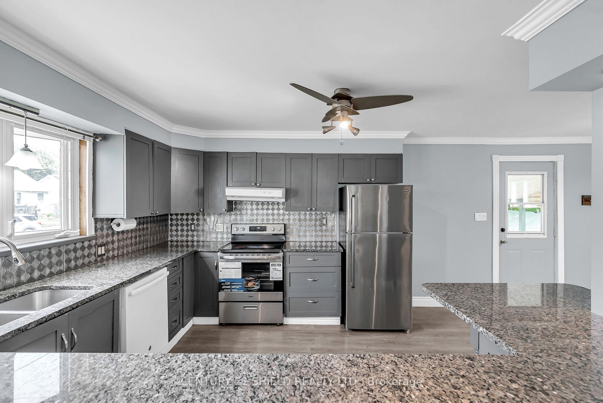 Photo 16 of 54 12th Street E, Cornwall — HOMEH
