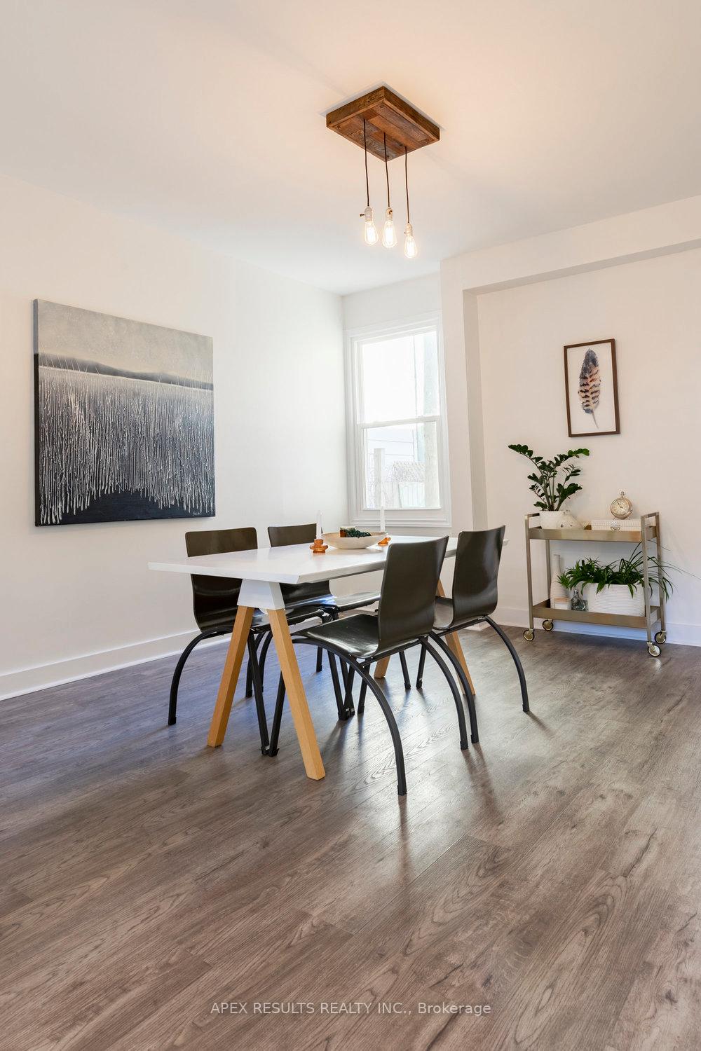 Photo 8 of 536 James Street N, Hamilton, North End — HOMEH