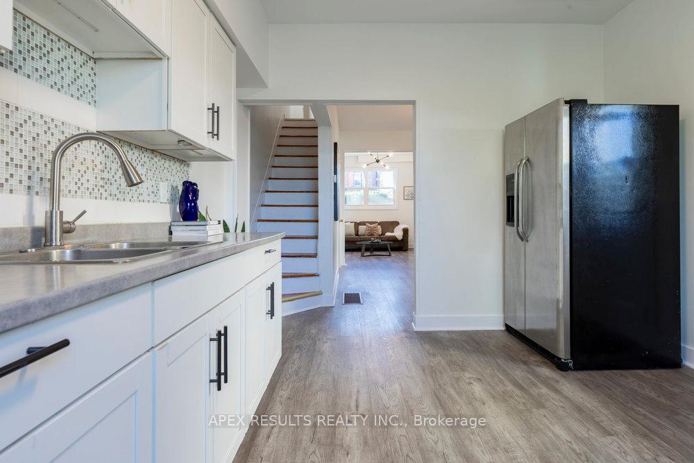 Photo 14 of 536 James Street N, Hamilton, North End — HOMEH