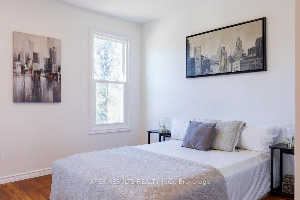 Photo 16 of 536 James Street N, Hamilton, North End — HOMEH