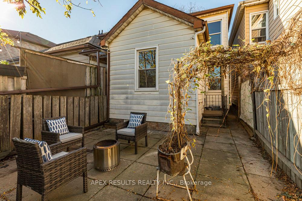Photo 35 of 536 James Street N, Hamilton, North End — HOMEH