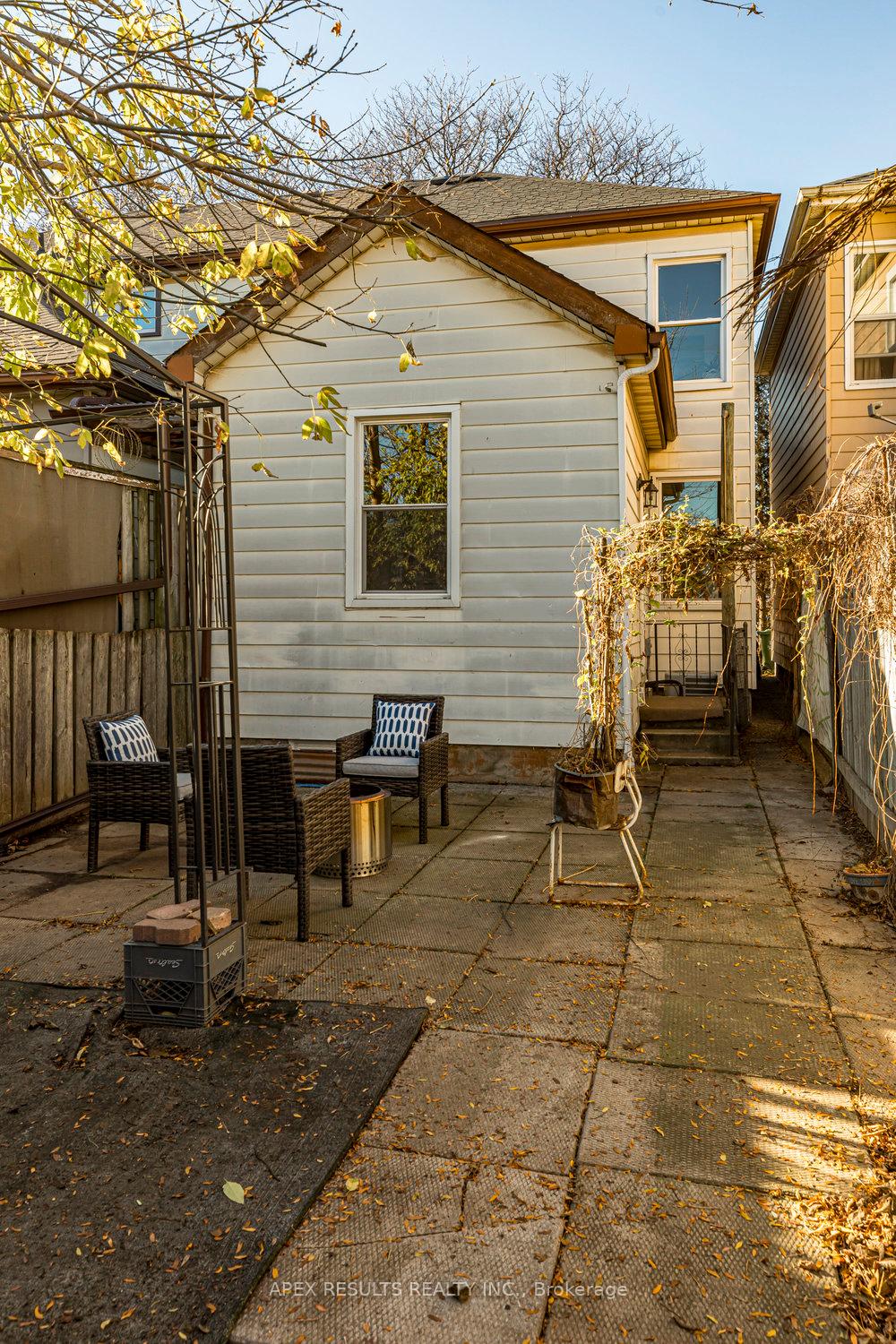 Photo 36 of 536 James Street N, Hamilton, North End — HOMEH