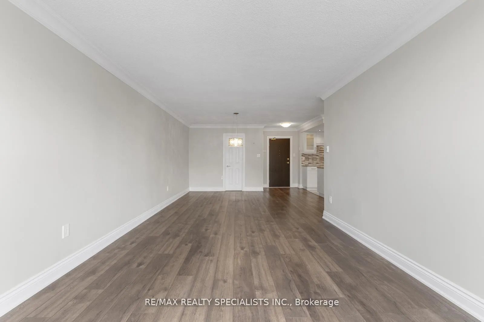 Photo 14 of Unit 803, 820 Burnhamthorpe Road, Etobicoke, Markland Wood — HOMEH