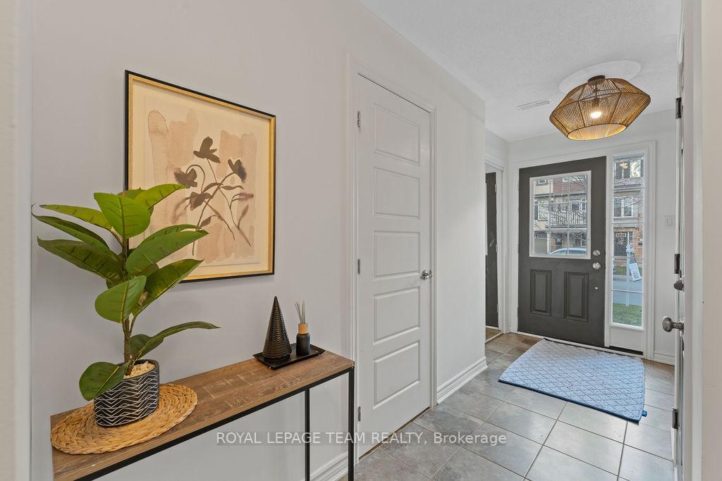 Photo 4 of 130 Grenadine Street, Ottawa, Stittsville (North) — HOMEH