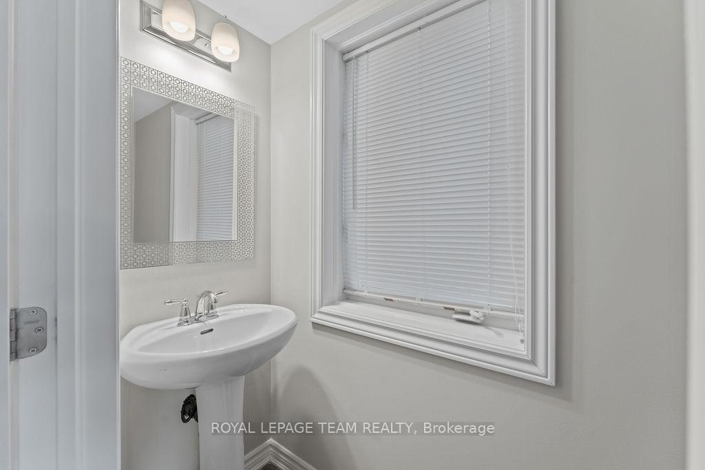 Photo 5 of 130 Grenadine Street, Ottawa, Stittsville (North) — HOMEH