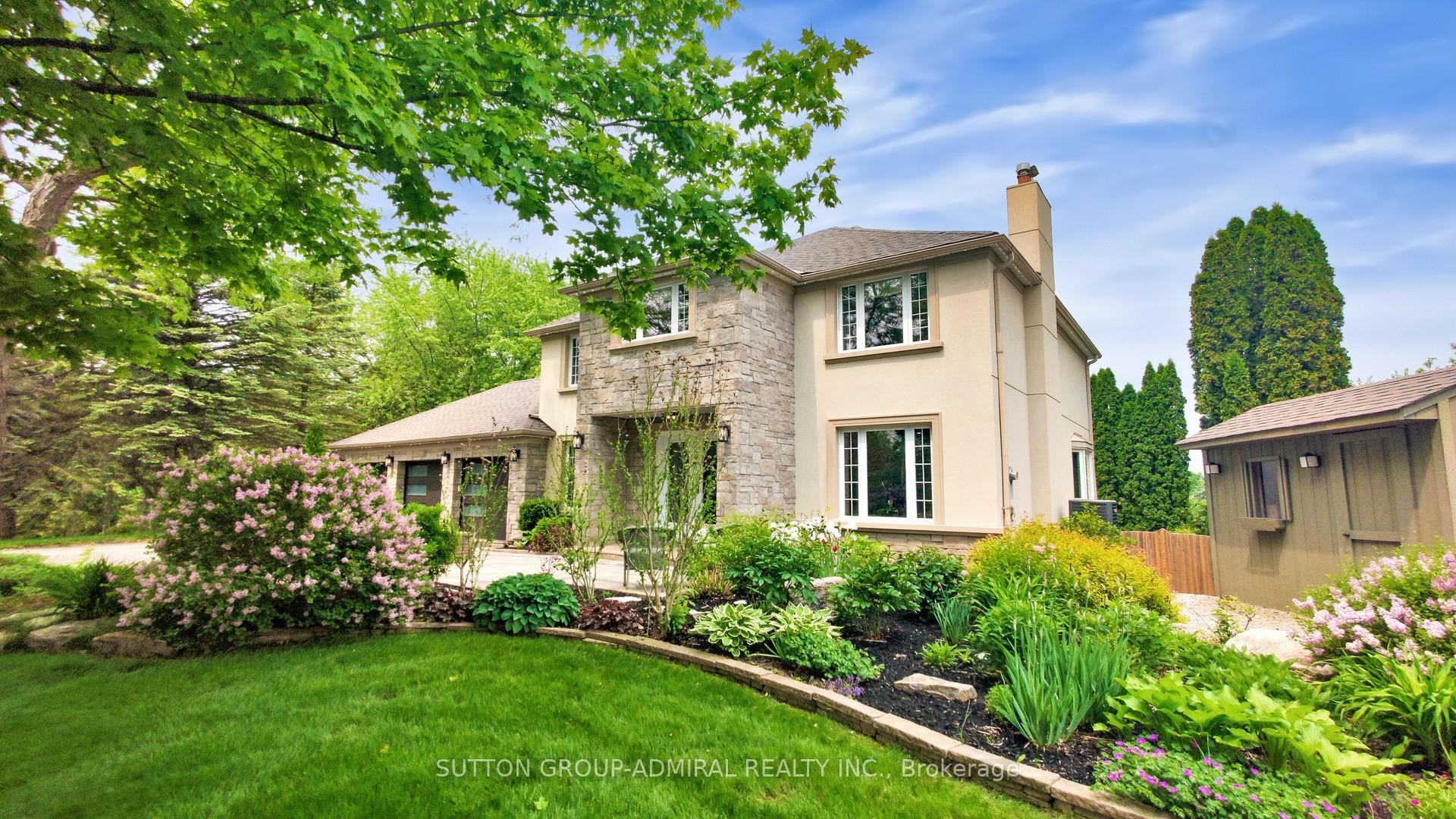 Photo 2 of 10 Walton Drive, Caledon, Palgrave — HOMEH