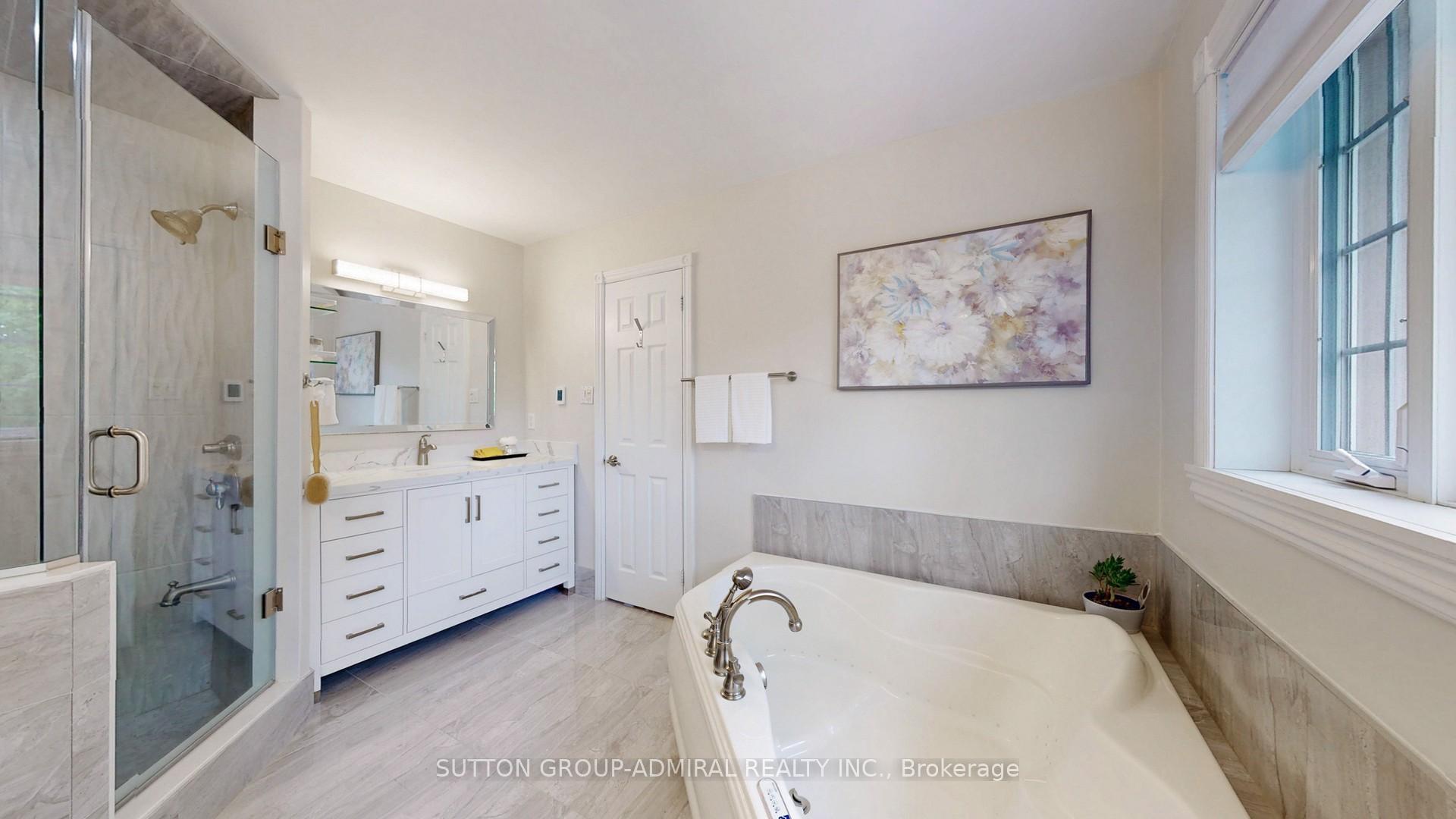 Photo 8 of 10 Walton Drive, Caledon, Palgrave — HOMEH