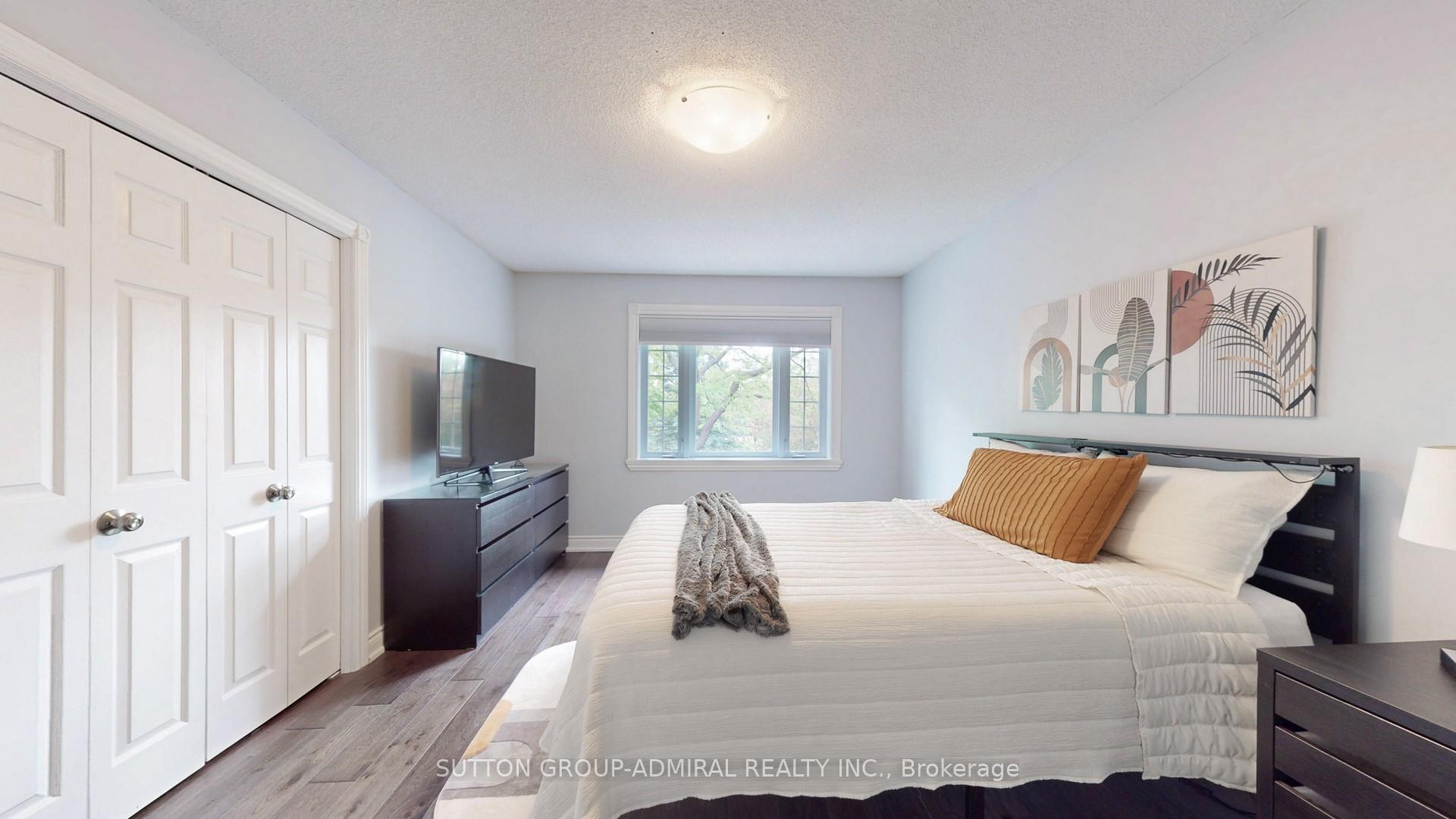 Photo 30 of 10 Walton Drive, Caledon, Palgrave — HOMEH