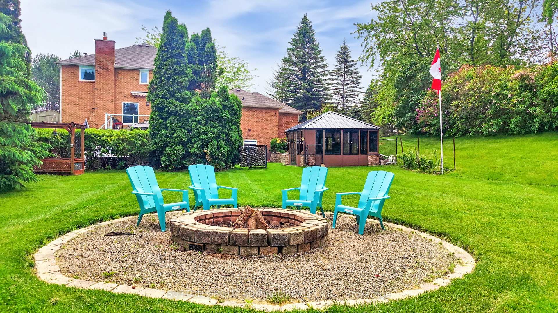 Photo 36 of 10 Walton Drive, Caledon, Palgrave — HOMEH