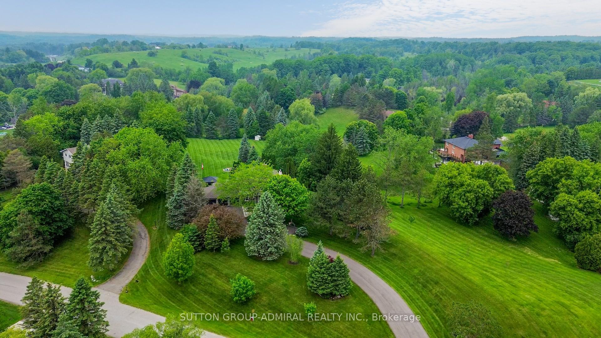 Photo 35 of 10 Walton Drive, Caledon, Palgrave — HOMEH